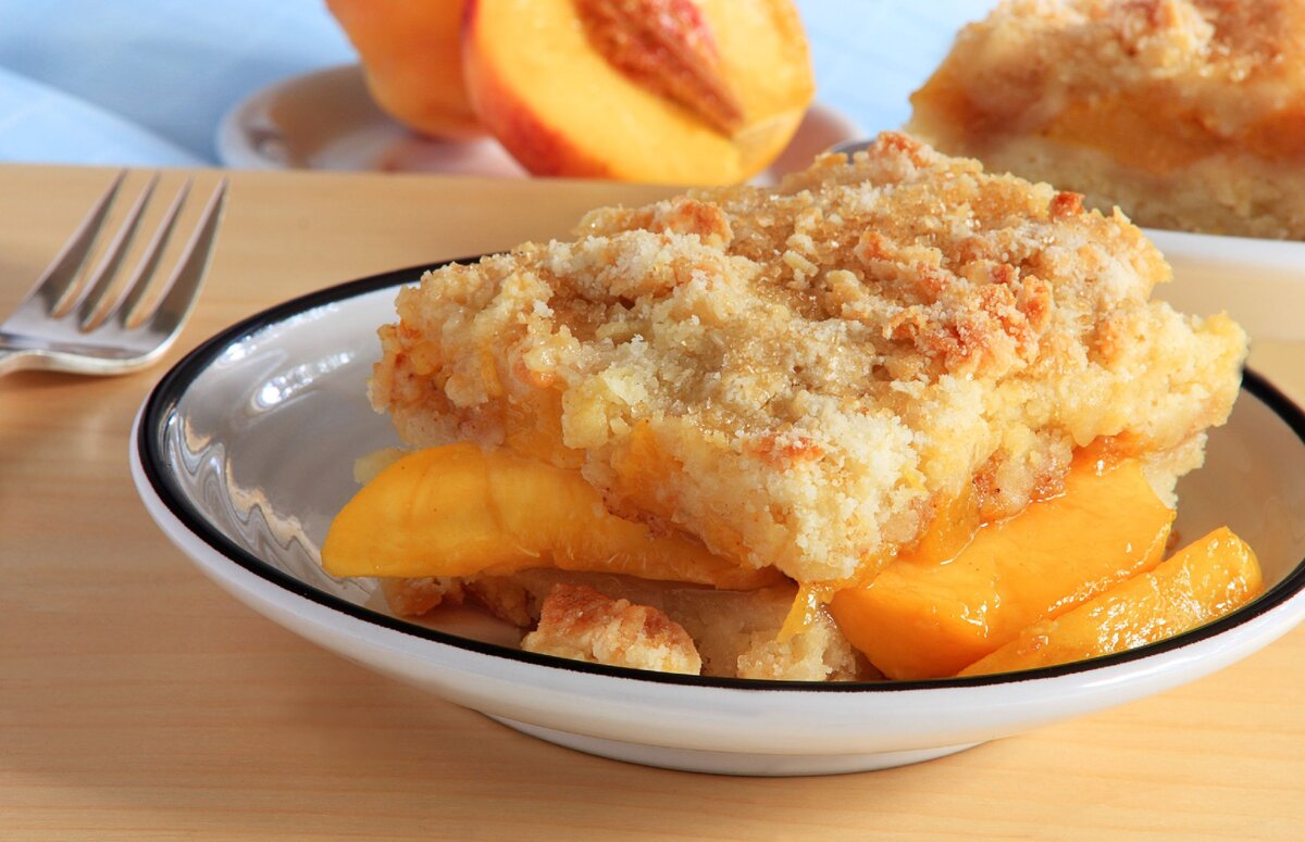 Рецепт десерта "Кобблер с персиками" фото